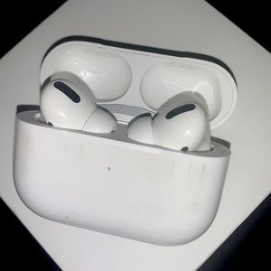 Apple airpod pro Gen 1